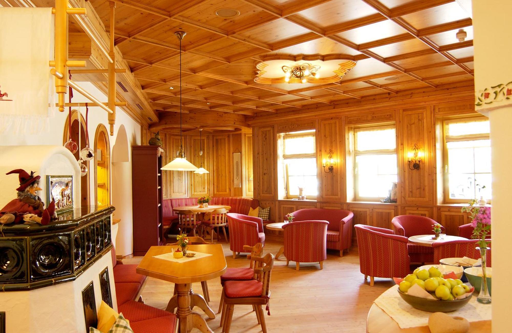 Wanderhotel Kirchner Bramberg am Wildkogel Exteriör bild