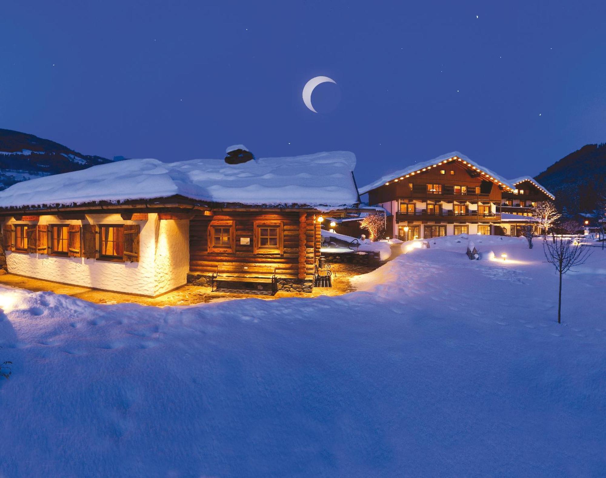 Wanderhotel Kirchner Bramberg am Wildkogel Exteriör bild